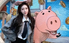 NONO公园揉胸屁害她吃安眠药